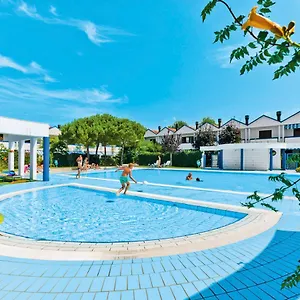 https://villaggio-maja-250s.hotelinveneto.com